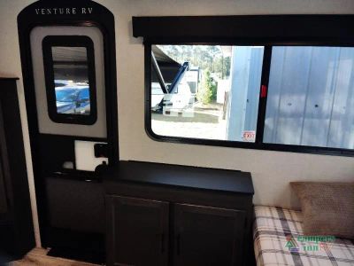 2026 Venture RV Stratus — photo 46 view