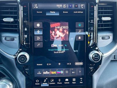 2025 Ram 1500 — photo 15 view