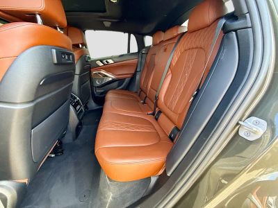 2021 BMW X6 — photo 21 view