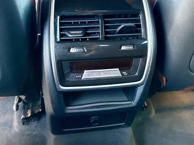 2021 BMW X6 — photo 20 view