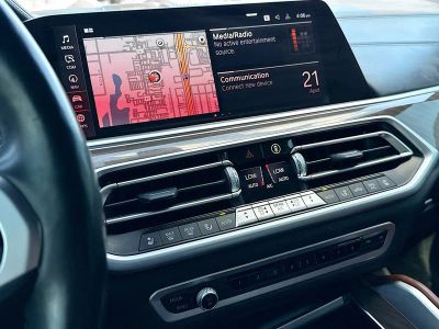 2021 BMW X6 — photo 28 view