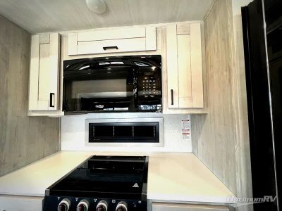 2025 East to West Blackthorn — photo 13 view