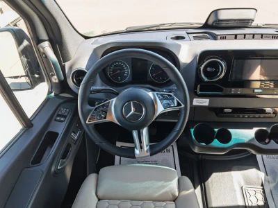 2027 Tiffin TIFFIN — interior view