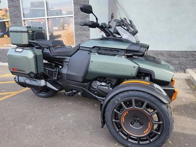 2025 Can-Am Canyon Redrock - Photo 2