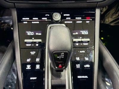 2023 Porsche Cayenne — photo 34 view