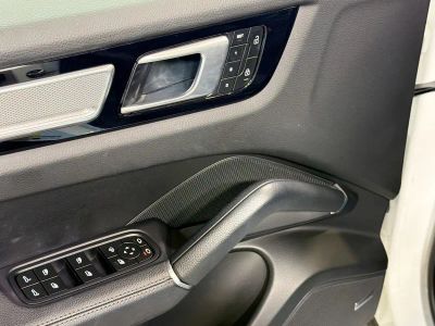 2023 Porsche Cayenne — photo 23 view