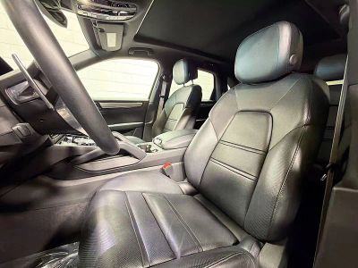 2023 Porsche Cayenne — detail view