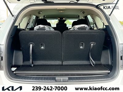 2026 Kia Sorento — photo 12 view