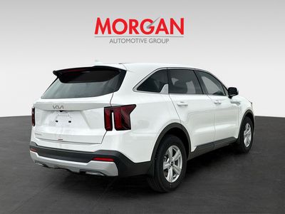 2026 Kia Sorento — photo 8 view