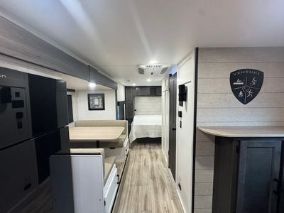 2026 Venture SportTrek Stinger Lite - Photo 11
