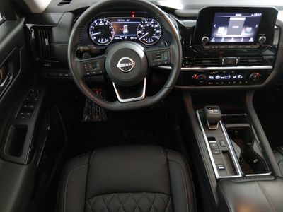 2025 Nissan Pathfinder - Photo 22