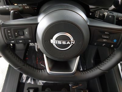 2025 Nissan Pathfinder - Photo 12