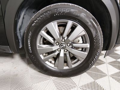 2025 Nissan Pathfinder - Photo 10