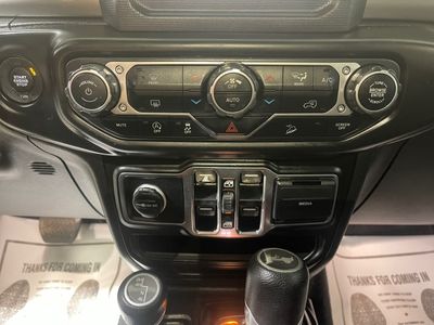 2020 Jeep Wrangler Unlimited — photo 8 view