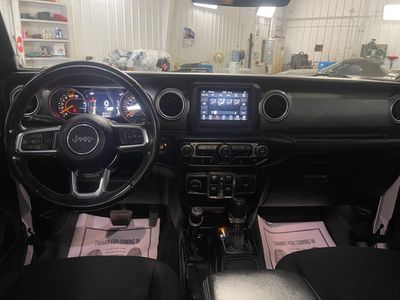 2020 Jeep Wrangler Unlimited — photo 15 view