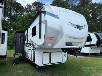 2023 Keystone RV Avalanche - Photo 1