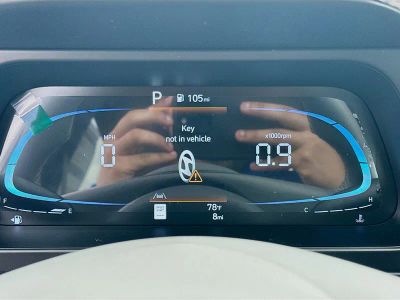 2026 Hyundai ELANTRA — photo 9 view