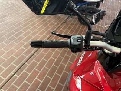 2025 Suzuki V-STROM 800 - Photo 11