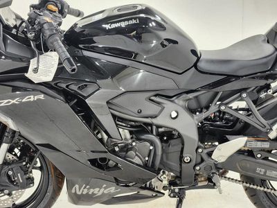 2025 Kawasaki NINJA ZX-4R ABS - Photo 10