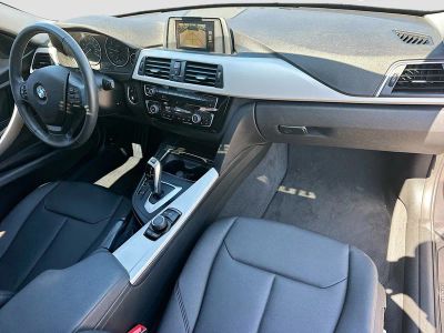 2017 BMW 3 Series — photo 27 view