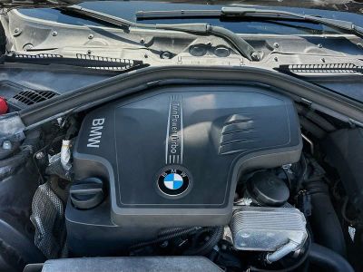 2017 BMW 3 Series — photo 29 view