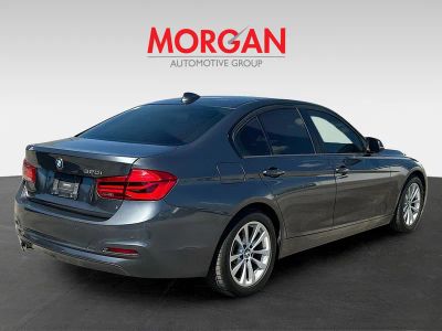 2017 BMW 3 Series — photo 7 view