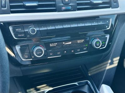 2017 BMW 3 Series — photo 14 view