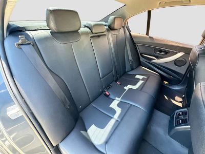 2017 BMW 3 Series — photo 25 view