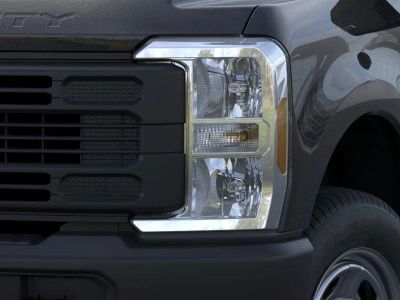 2026 Ford Chassis Cab - Photo 18