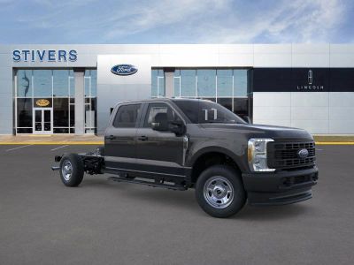 2026 Ford Chassis Cab - Photo 1