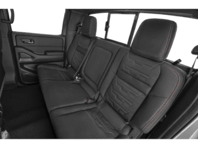 2026 Nissan Frontier — photo 10 view