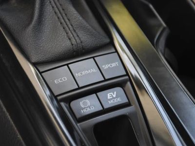 2025 Toyota Camry — photo 13 view