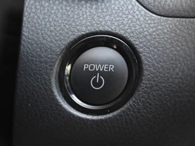2025 Toyota Camry — photo 19 view