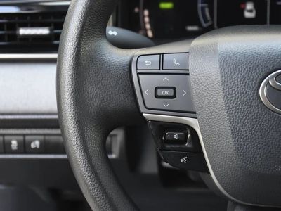 2025 Toyota Camry — photo 8 view