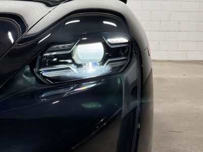 2021 Porsche Taycan - Photo 10