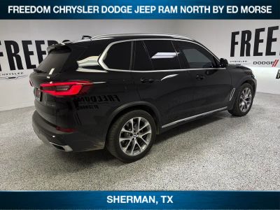 2019 BMW X5 — interior view