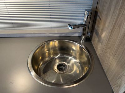 2025 Winnebago EKKO - Photo 11