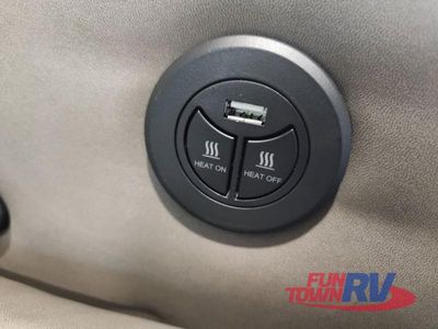 2025 Venture RV Stratus - Photo 33