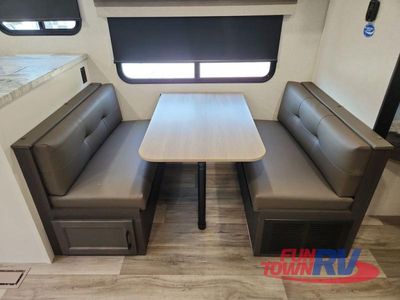 2025 Venture RV Stratus - Photo 30