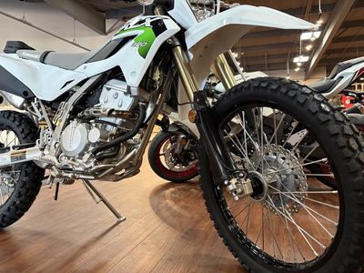 2026 Kawasaki KLX300 - Photo 9