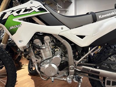 2026 Kawasaki KLX300 - Photo 11