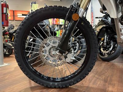 2026 Kawasaki KLX300 - Photo 10