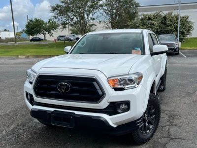 2023 Toyota Tacoma - Photo 1