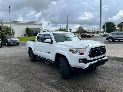 2023 Toyota Tacoma - Photo 3