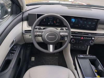 2026 Hyundai TUCSON HYBRID — photo 19 view