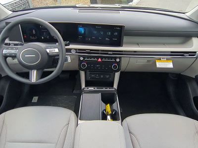 2026 Hyundai TUCSON HYBRID — photo 18 view