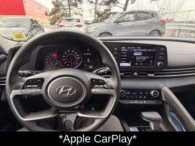 2023 Hyundai Elantra SEL - Photo 12