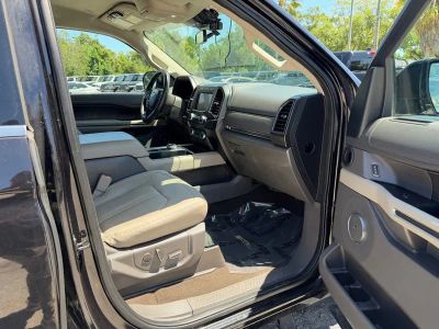 2020 Ford Expedition — photo 32 view