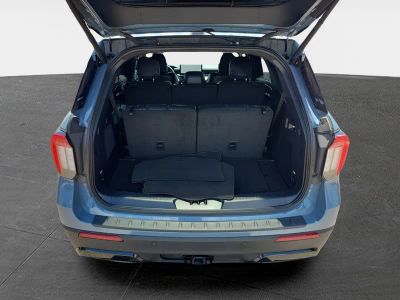 2025 Ford Explorer — photo 9 view