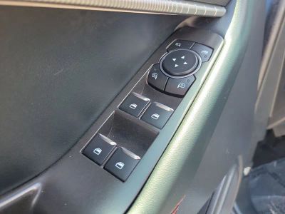 2025 Ford Explorer — photo 15 view